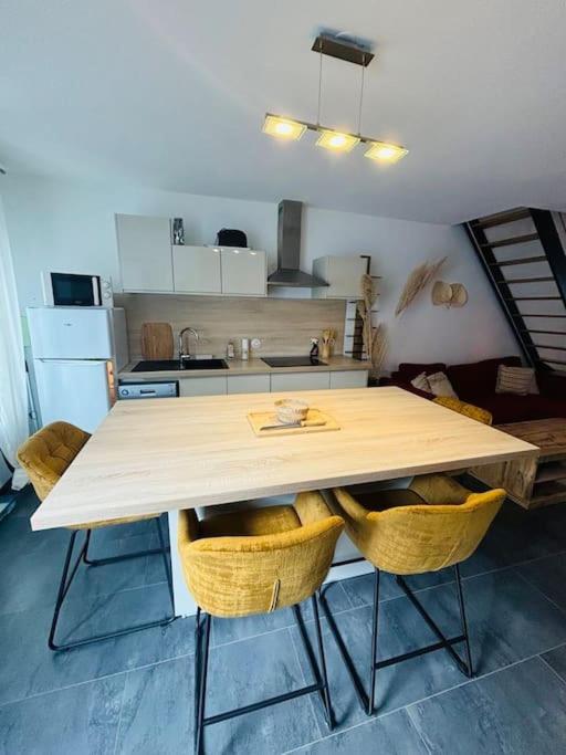 Appartement En Petite Camargue แซงต์-โลรองต์-เดกูซ ภายนอก รูปภาพ